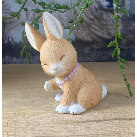 Avon Other - Girl Bunny Figurine With Lavender Necklace By Avon